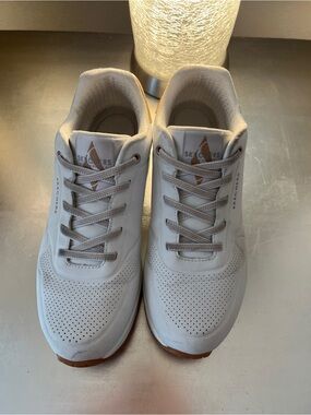 Skechers  White Casual Lace-Up Sneakers